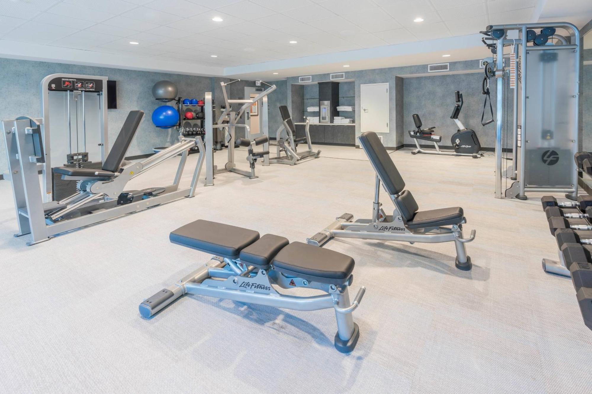 Courtyard By Marriott Thousand Oaks אגורה הילס מראה חיצוני תמונה