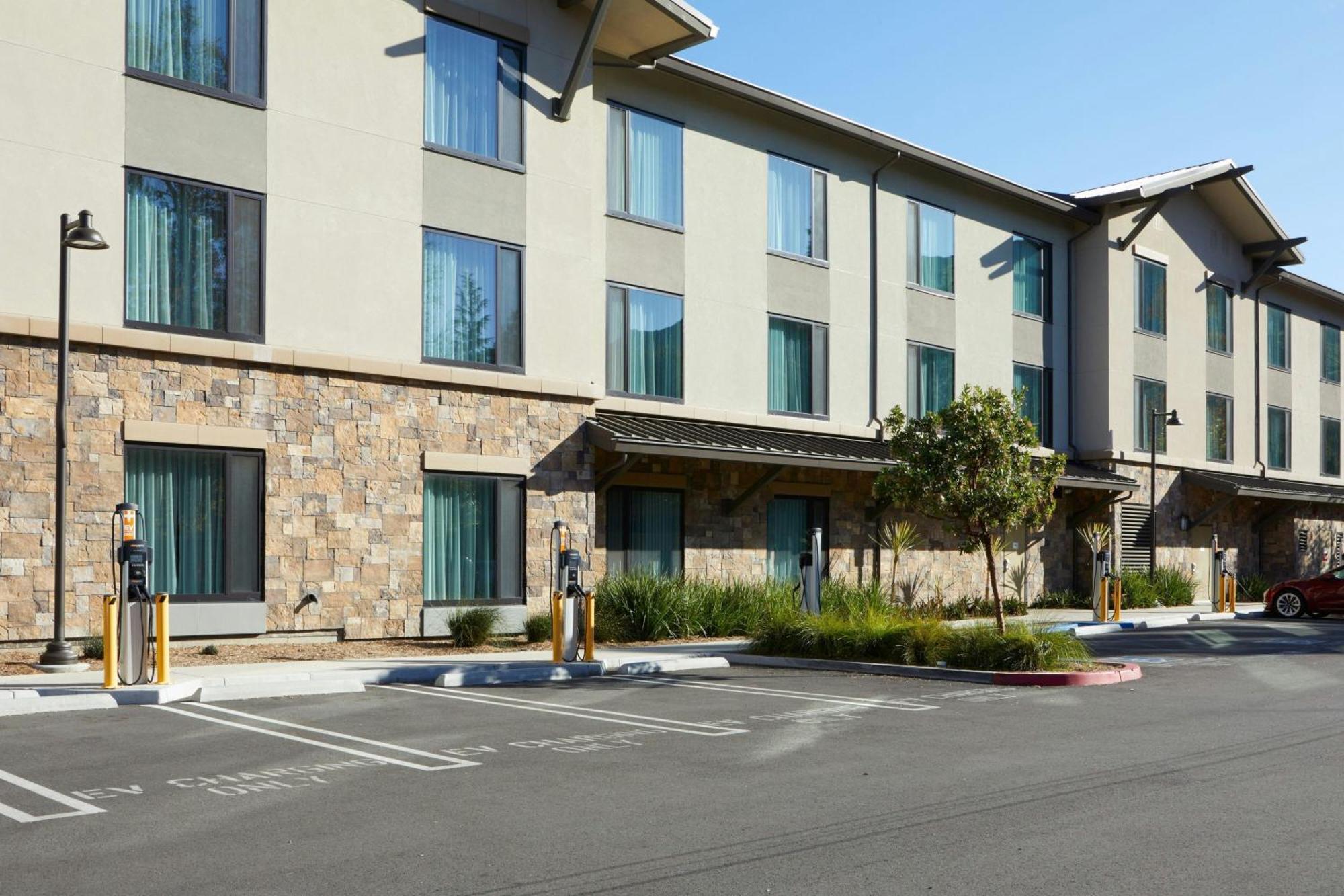 Courtyard By Marriott Thousand Oaks אגורה הילס מראה חיצוני תמונה